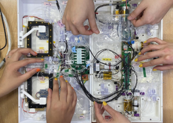 microPET ระบบย่อยสลายพลาสติกในอวกาศด้วยแบคทีเรีย