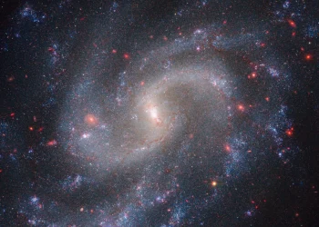 ข้อมูลจากกล้องโทรทรรศน์อวกาศเจมส์ เว็บบ์ บ่งชี้ว่า ค่าคงที่ของฮับเบิลมีค่ามากกว่าที่คาดการณ์ไว้